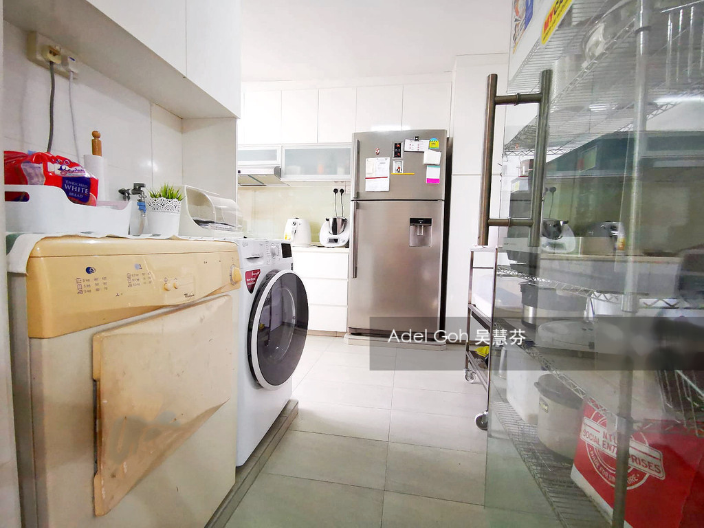 Blk 615 Hougang Avenue 8 (Hougang), HDB Executive #215504131